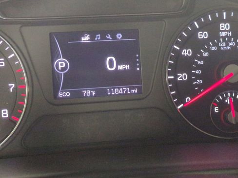 Used 2016 Kia Sorento FWD image 35