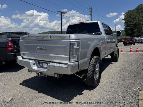 Used 2017 Ford F250 Lariat w/ Chrome Package AWD/4WD image 12