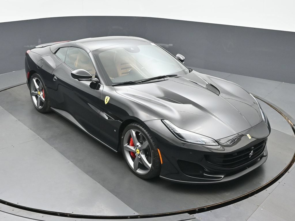 Used 2020 Ferrari Portofino RWD image 32