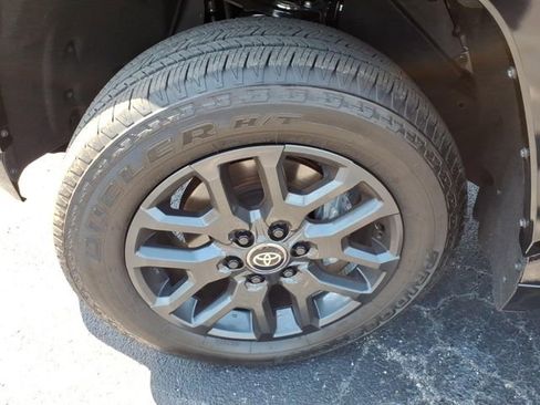 Used 2026 Toyota Tundra Platinum AWD/4WD image 26