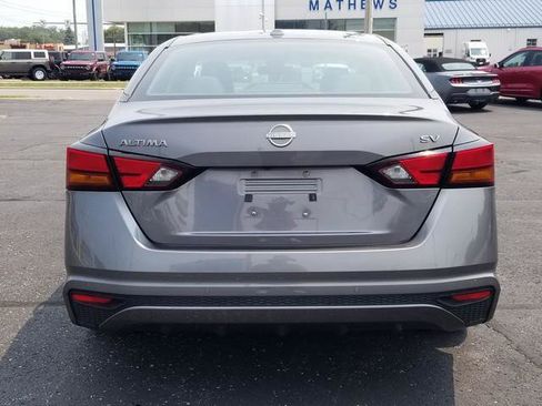 Used 2024 Nissan Altima 2.5 SV FWD image 6