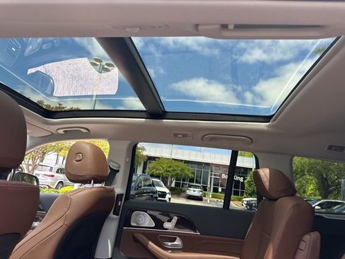 New 2026 Mercedes-Benz GLS 450 4MATIC image 28