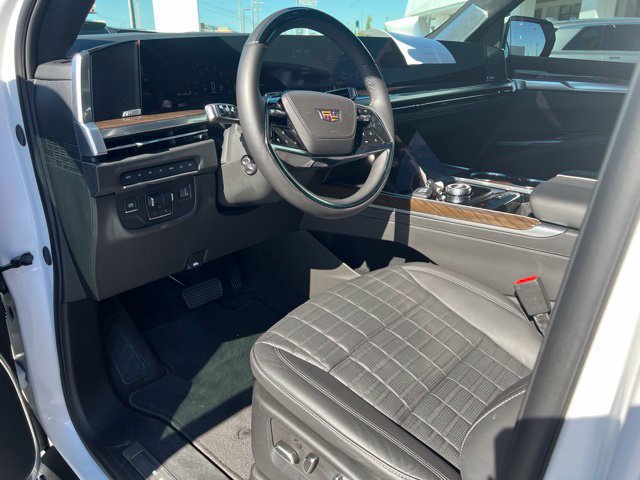 Certified 2025 Cadillac Escalade Sport Platinum AWD/4WD image 10