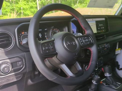 New 2026 Jeep Wrangler Unlimited Rubicon 392 AWD/4WD image 31