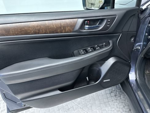 Used 2016 Subaru Outback 2.5i Limited AWD/4WD image 16
