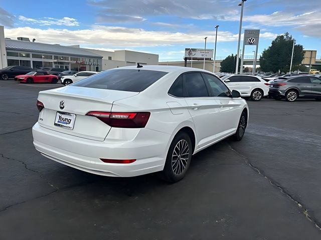 Used 2020 Volkswagen Jetta SE FWD image 3