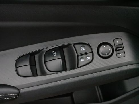 Used 2025 Nissan Altima 2.5 SV image 19