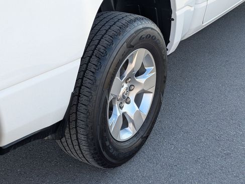 Used 2024 RAM 1500 Big Horn image 13