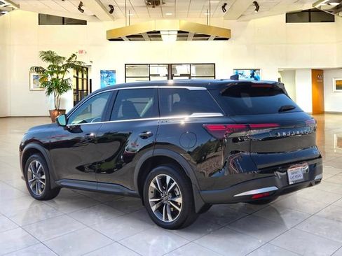 Certified 2026 INFINITI QX60 Pure w/ Cargo Package AWD/4WD image 7