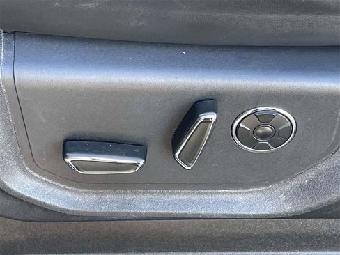 Used 2020 Ford F150 Platinum w/ Equipment Group 701A Luxury image 14