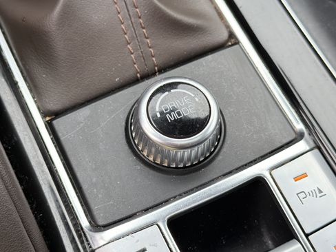 Used 2022 Kia Telluride SX w/ Towing Package FWD image 28