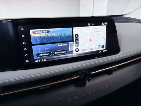 Used 2023 Nissan Ariya FWD image 20