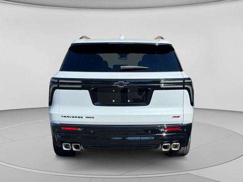 Used 2026 Chevrolet Traverse RS w/ LPO, Floor Liner Package AWD/4WD image 4