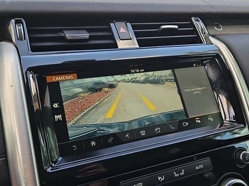 Used 2019 Land Rover Discovery HSE AWD/4WD image 23