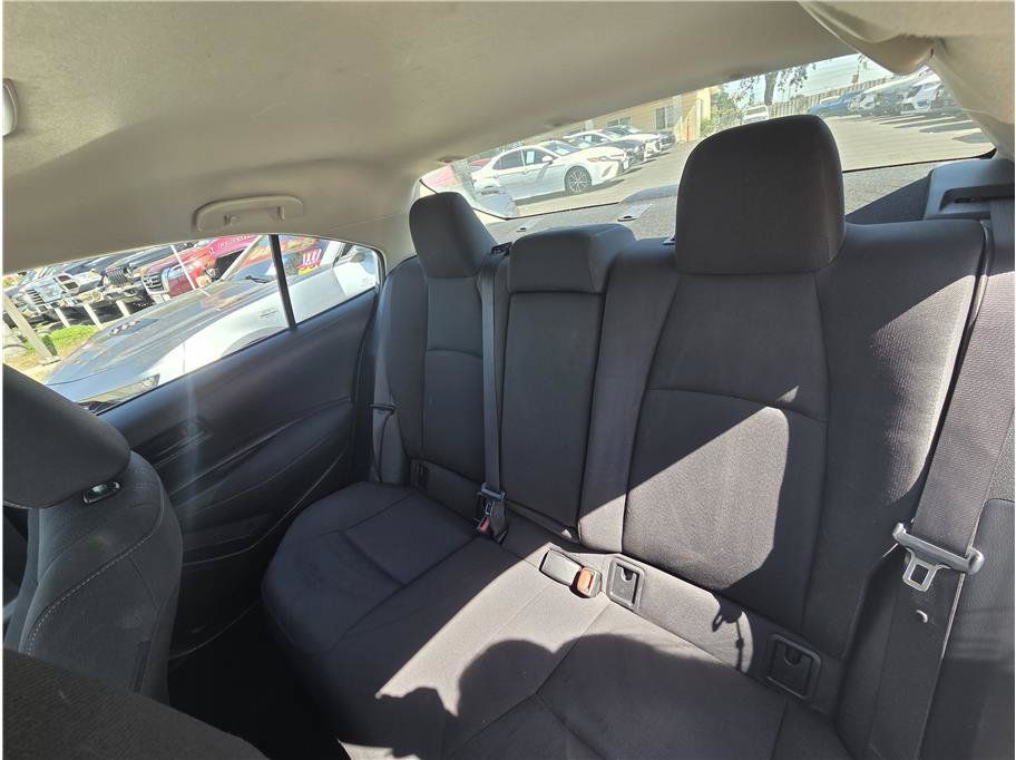 Used 2023 Toyota Corolla LE FWD image 8