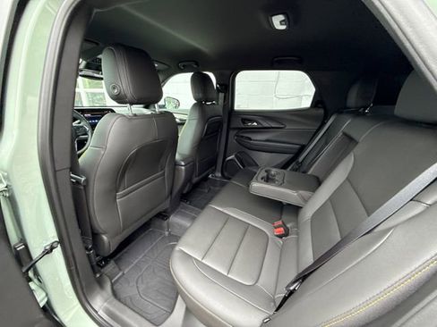 Used 2025 Chevrolet TrailBlazer ACTIV AWD/4WD image 36