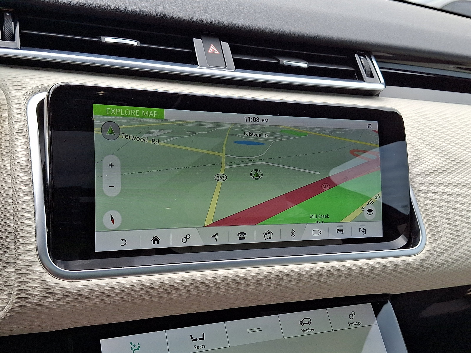 Used 2019 Land Rover Range Rover Velar R-Dynamic SE AWD/4WD image 15