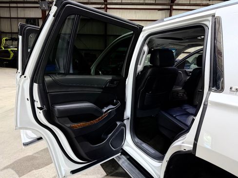 Used 2016 Chevrolet Tahoe LTZ RWD image 16