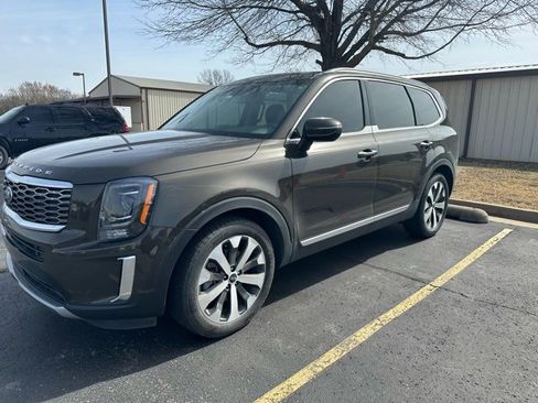 Used 2021 Kia Telluride S image 2