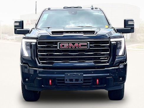 Used 2025 GMC Sierra 2500 AT4 w/ AT4 Premium Plus Package AWD/4WD image 2