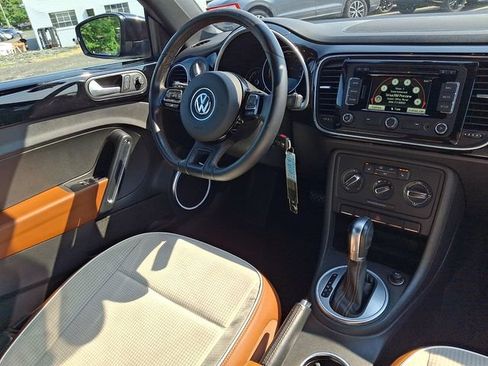 Used 2015 Volkswagen Beetle 1.8T FWD image 11