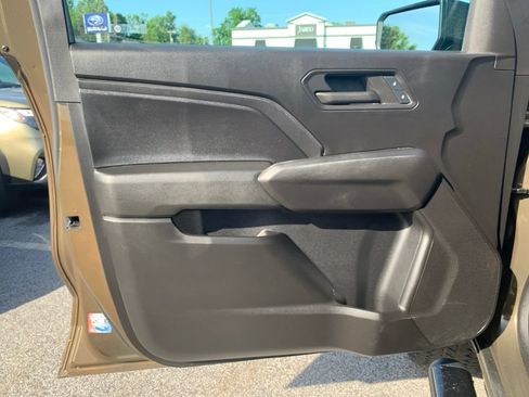 Used 2024 Chevrolet Colorado Trail Boss w/ Advanced Trailering Package AWD/4WD image 17