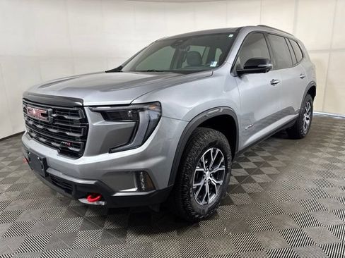 Used 2026 GMC Acadia AT4 w/ Luxury Package AWD/4WD image 8