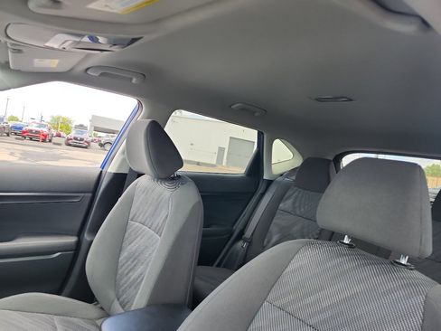 Used 2021 Kia Seltos LX AWD/4WD image 17