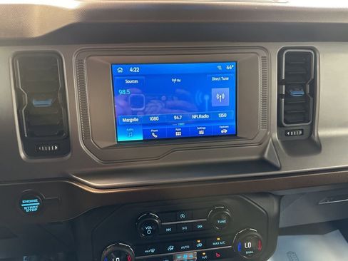 Used 2023 Ford Bronco Outer Banks image 22