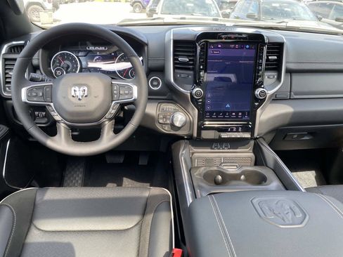 New 2026 RAM 1500 Laramie AWD/4WD image 9