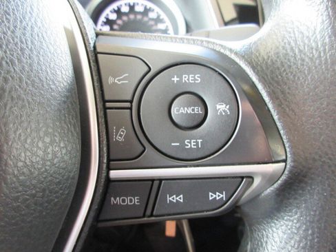 Used 2024 Toyota Camry LE image 19