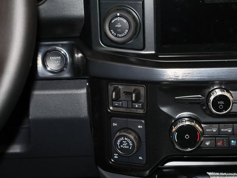 New 2025 Ford F350 Lariat w/ Lariat Ultimate Package image 22