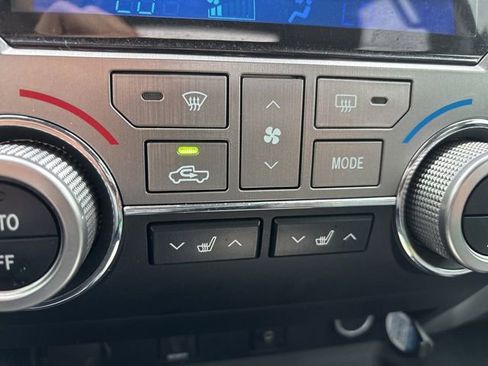 Used 2019 Toyota Tundra Limited w/ Limited Premium Package image 12