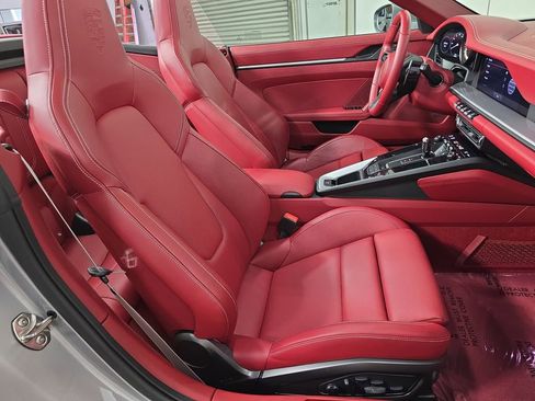 Certified 2023 Porsche 911 Carrera GTS RWD image 27
