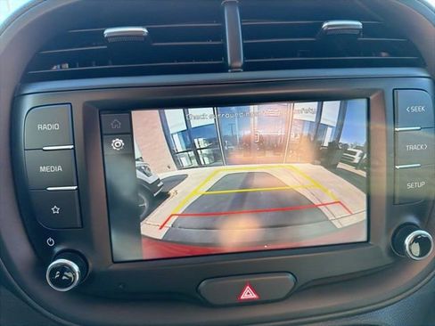 Certified 2023 Kia Soul LX FWD image 17