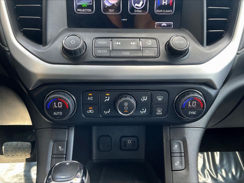 Used 2019 GMC Acadia SLT AWD/4WD image 11