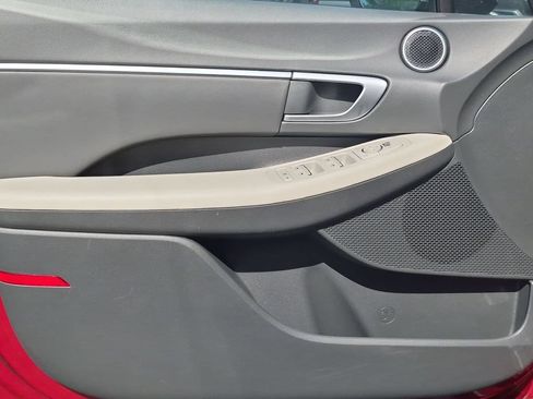 Used 2025 Hyundai Sonata SEL FWD image 11