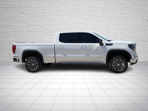 Used 2024 GMC Sierra 1500 AT4 AWD/4WD image 5