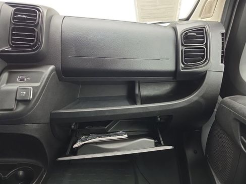 Used 2025 RAM ProMaster 2500 w/ Convenience Group FWD image 39