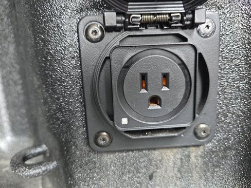 Used 2024 GMC Sierra 2500 Denali Ultimate image 20