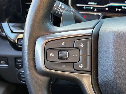Used 2022 Chevrolet Silverado 1500 ZR2 w/ Technology Package image 18