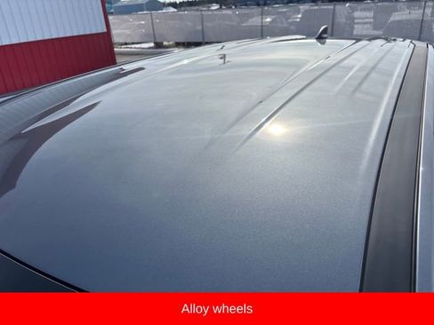 Used 2024 Nissan Rogue S image 10