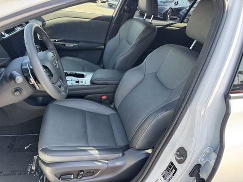 Used 2025 Lexus RZ 300e FWD image 16