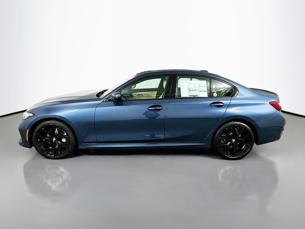 Used 2026 BMW 330i Sedan w/ M Sport Package RWD image 8