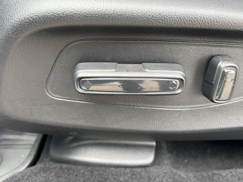 Used 2024 Honda HR-V EX-L image 16