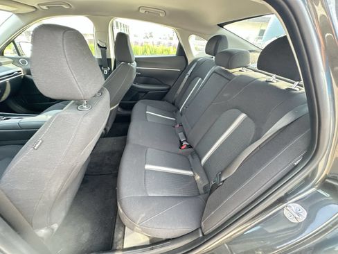 Used 2025 Hyundai Sonata SEL AWD/4WD image 23