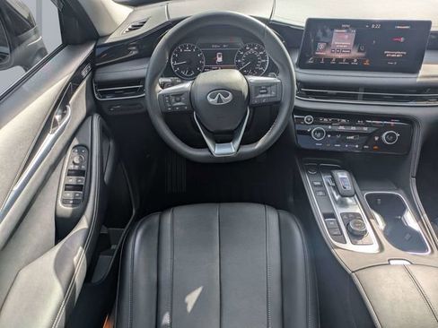 Certified 2025 INFINITI QX60 Pure FWD image 17