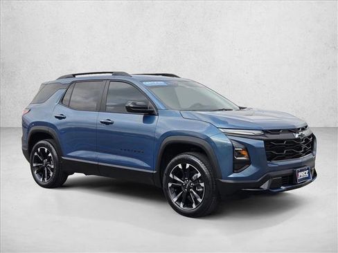 Used 2026 Chevrolet Equinox RS image 3