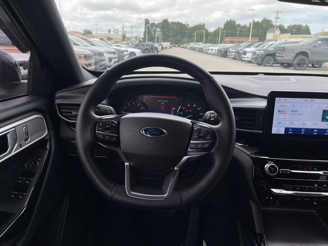 Used 2022 Ford Explorer ST-Line RWD image 16