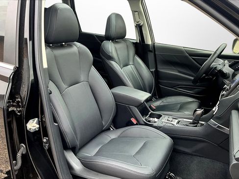 Used 2020 Subaru Forester Touring image 7